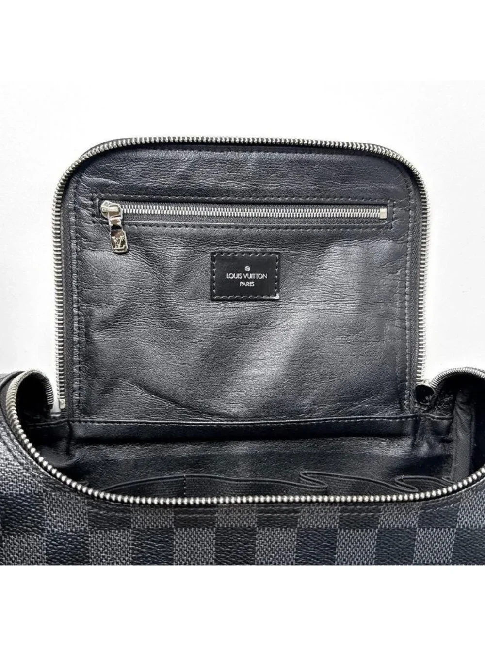 Louis Vuitton Damier Graphite Toilette Clutch